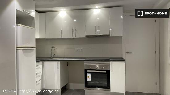 Apartamento entero de 3 habitaciones en Barcelona. - BARCELONA