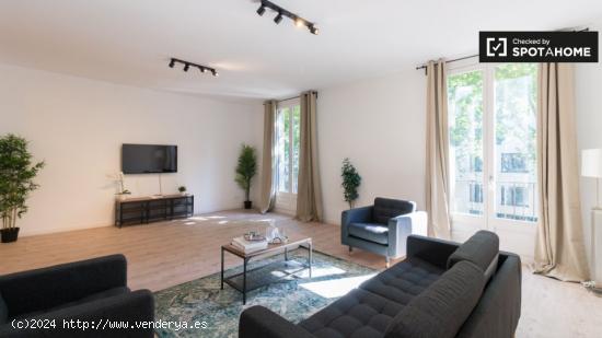 Apartamento de 3 dormitorios en alquiler en El Barri Gotic - BARCELONA