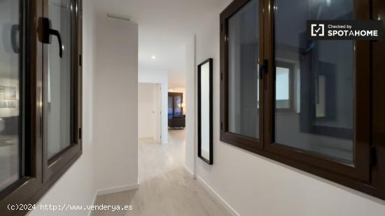 Apartamento de 3 dormitorios en alquiler en El Raval - BARCELONA