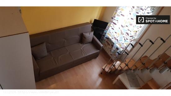 Apartamento de un dormitorio en vibrantes CUENTAS Corredera de San Pablo INCLUIDO - MADRID