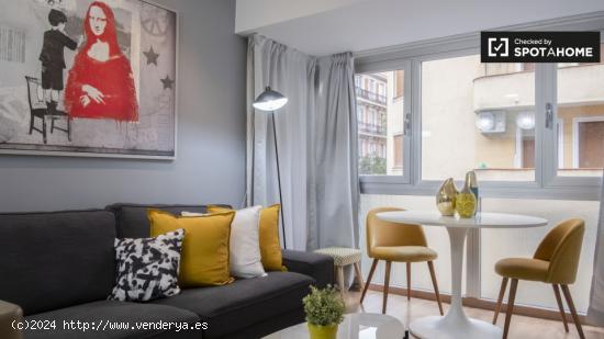 apartamento de 1 dormitorio, renovado y bien amueblado en el barrio de lujo - MADRID