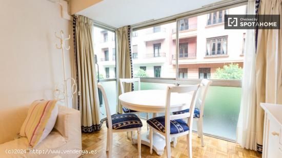 Luminoso apartamento de 1 dormitorio en alquiler en el exclusivo barrio de Salamanca - MADRID