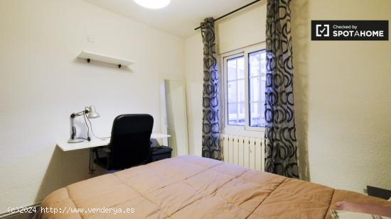 Bonita habitación con cama doble en alquiler en Getafe - MADRID