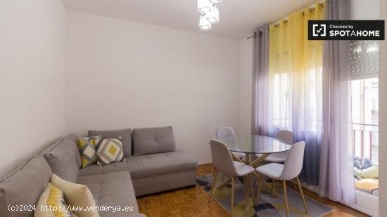 Habitaciones en apartamento de 3 habitaciones en Barcelona - BARCELONA