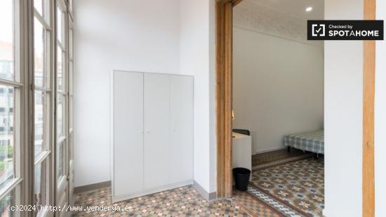 Acogedor piso compartido en Carrer de Balmes - Sólo mujeres - BARCELONA