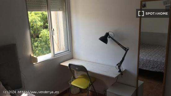 Habitación en piso compartido en valencia. - VALENCIA