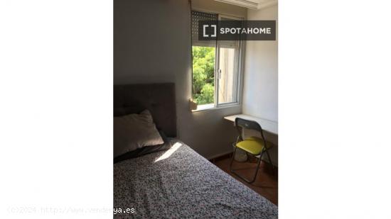 Habitación en piso compartido en valencia. - VALENCIA