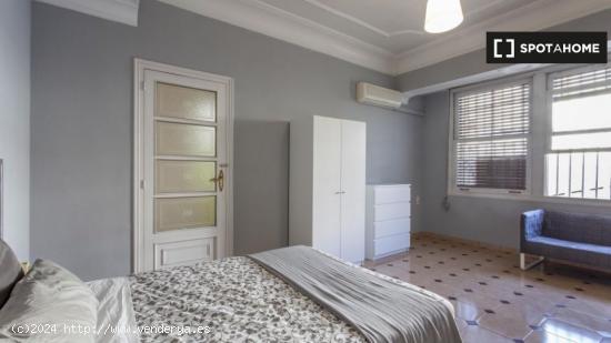 Habitación en piso compartido en valència - VALENCIA