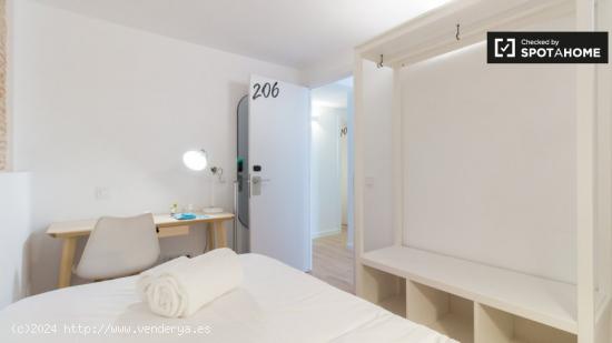 Alójate en un coliving en el Barrio Gótico - BARCELONA