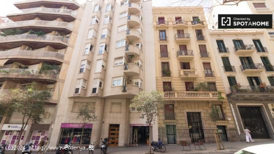 Alquiler de habitaciones en piso de 4 habitaciones en Sant Gervasi - Galvany - BARCELONA