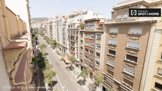 Alquiler de habitaciones en piso de 4 habitaciones en Sant Gervasi - Galvany - BARCELONA