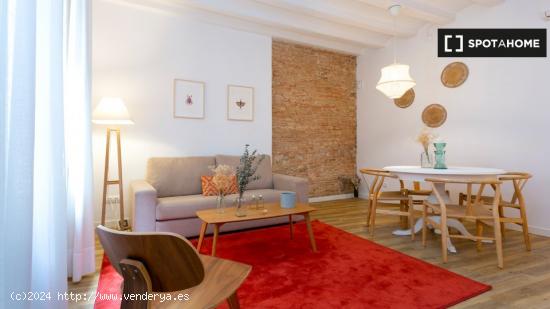 Apartamento entero de 2 dormitorios en Barcelona. - BARCELONA