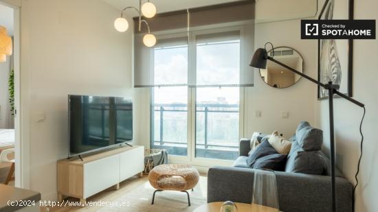 Se alquila apartamento de 1 dormitorio en Sanchinarro (Torre Australis) - MADRID