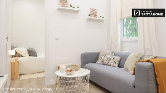 Elegante piso de 1 dormitorio en alquiler en Almagro (Chamberí) - MADRID