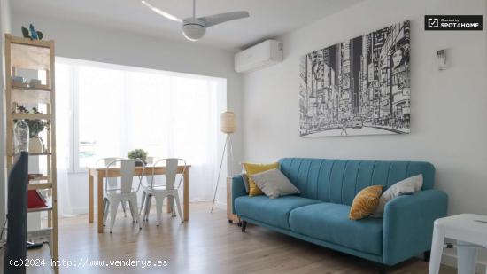  Apartamento de 2 dormitorios en alquiler en El Pilar, Madrid. - MADRID 