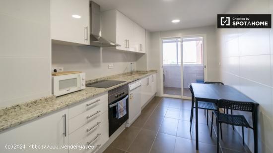 Piso de 3 habitaciones en alquiler en Algirós - VALENCIA