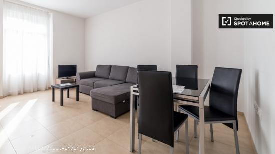 Apartamento de 2 dormitorios con balcón en alquiler en Camins al Grau - VALENCIA