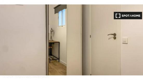 Habitación en piso compartido en L'Hospitalet de Llobregat. - BARCELONA