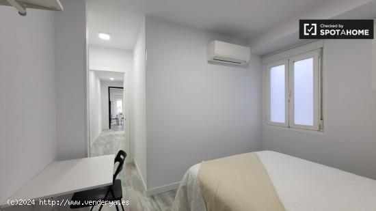 Apartamento de 2 dormitorios en alquiler en Centro - MADRID