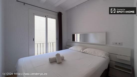 Bonito apartamento de 2 dormitorios junto a Las Ramblas, Barcelona - BARCELONA