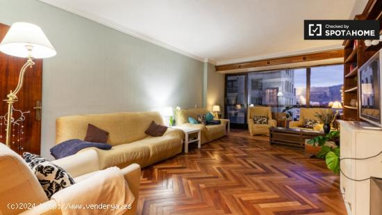 Se alquilan habitaciones en apartamento de 5 dormitorios en Bilbao - VIZCAYA