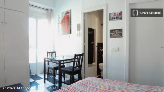 Apartamento de 2 habitaciones en alquiler en Madrid - MADRID