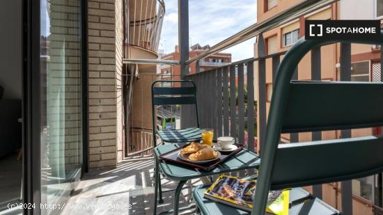 Apartamento entero de 2 dormitorios en L'Hospitalet de Llobregat. - BARCELONA