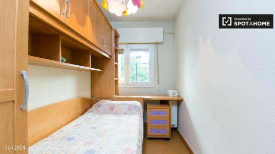 1 dormitorio con cama individual - MADRID