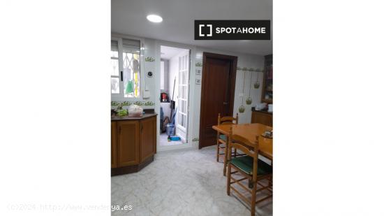 Habitación piso compartido en Valencia - VALENCIA