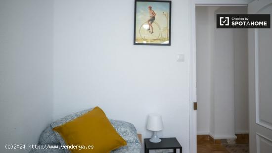 Alquiler de habitaciones en apartamento de 6 dormitorios en Benimaclet - VALENCIA