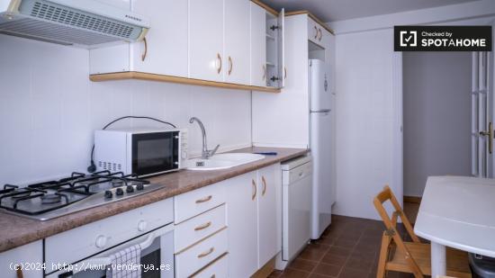 Alquiler de habitaciones en apartamento de 6 dormitorios en Benimaclet - VALENCIA