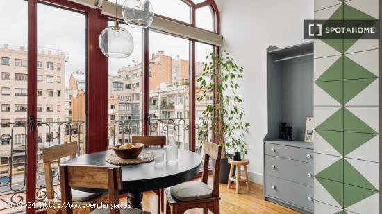 Apartamento de 3 dormitorios en alquiler en La Dreta De L'Eixample - BARCELONA