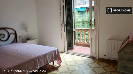 Habitación en piso compartido en barcelona. - BARCELONA