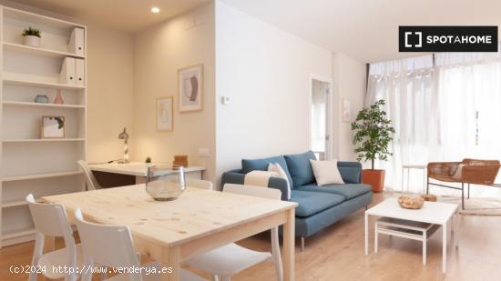 Apartamento de 3 dormitorios en alquiler en Barcelona - BARCELONA