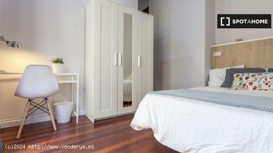 Espléndida habitación en Valencia - VALENCIA