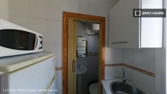 Apartamento de 2 dormitorios en alquiler en Cuatro Caminos, Madrid - MADRID