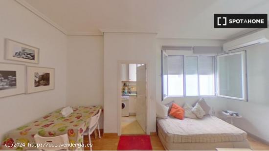 Apartamento de 1 dormitorio en alquiler en Madrid - MADRID