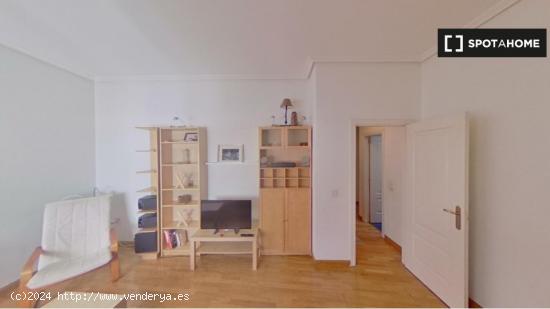 Apartamento de 1 dormitorio en alquiler en Madrid - MADRID