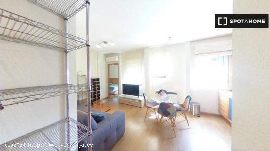 Apartamento de 1 dormitorio en alquiler en Madrid - MADRID