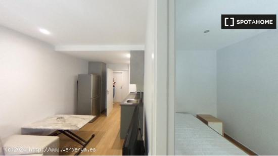 Apartamento de 1 dormitorio en alquiler en Madrid - MADRID