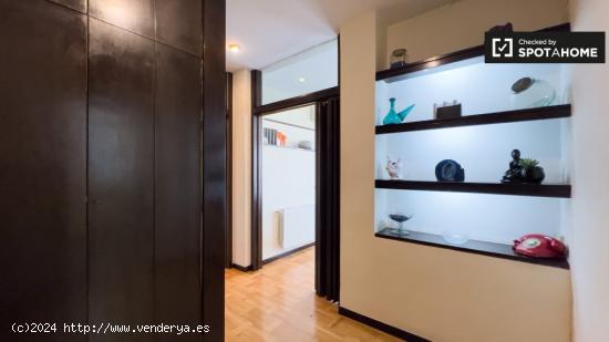 Apartamento entero de 2 dormitorios en Barcelona. - BARCELONA