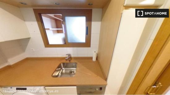 Apartamento de 2 dormitorios en alquiler en Madrid - MADRID