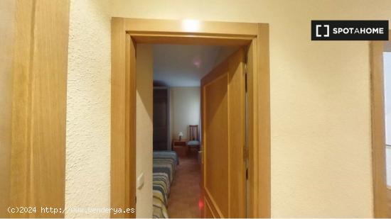 Apartamento de 2 dormitorios en alquiler en Madrid - MADRID