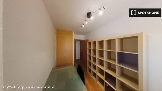 Apartamento de 2 dormitorios en alquiler en Madrid - MADRID