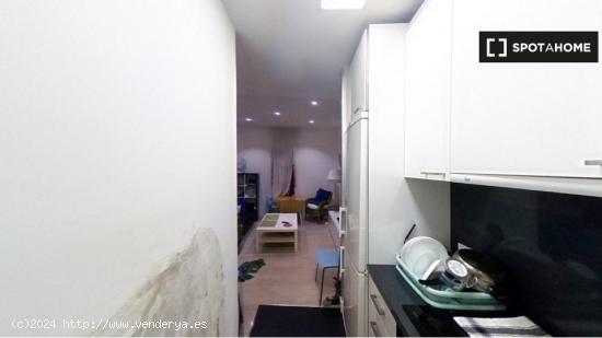 Apartamento de 1 dormitorio en alquiler en Madrid - MADRID