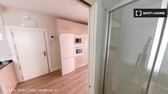 Apartamento de 2 dormitorios en alquiler en Madrid - MADRID