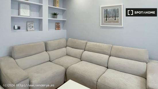 Apartamento de 2 dormitorios en alquiler en Valencia - VALENCIA