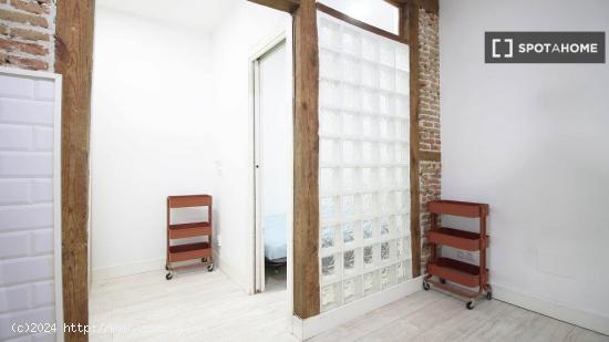 Apartamento de 1 habitación en alquiler en Malasaña, Madrid - MADRID