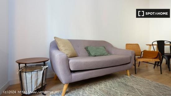 Apartamento de 2 dormitorios en alquiler en El Raval - BARCELONA