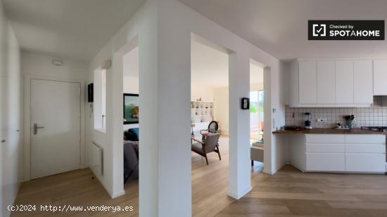 Apartamento entero de 2 dormitorios en Barcelona. - BARCELONA